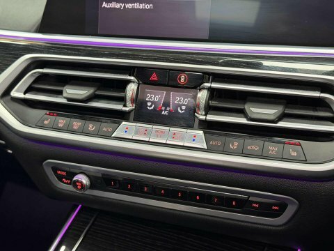 BMW X7 Suv Black #71