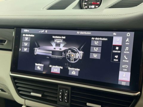 Porsche Cayenne Coupe White #40
