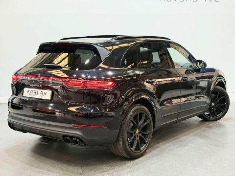 Porsche Cayenne Coupe White #21