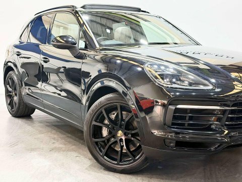 Porsche Cayenne Coupe White #8