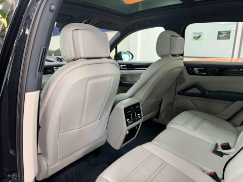 Porsche Cayenne Coupe White #50