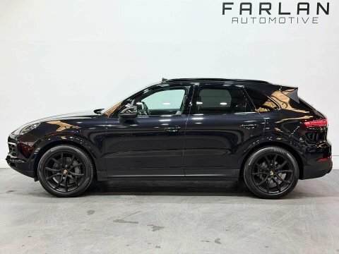 Porsche Cayenne Coupe White #17