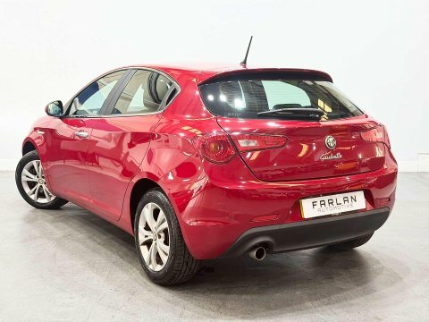 Alfa Romeo Giulietta Hatchback #21