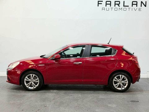 Alfa Romeo Giulietta Hatchback #18