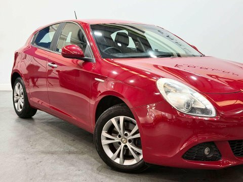 Alfa Romeo Giulietta Hatchback #8
