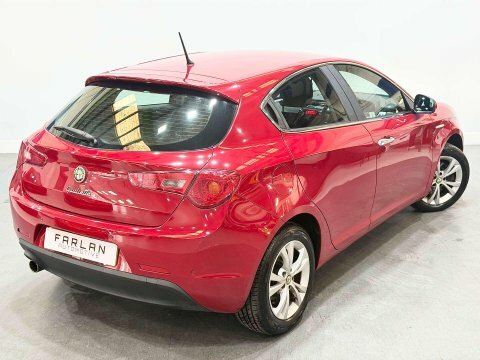 Alfa Romeo Giulietta Hatchback #26