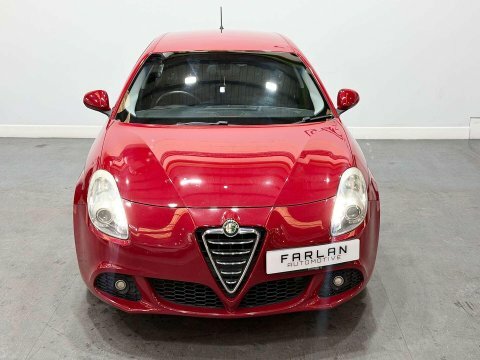 Alfa Romeo Giulietta Hatchback #11