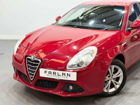 Alfa Romeo Giulietta Hatchback #13