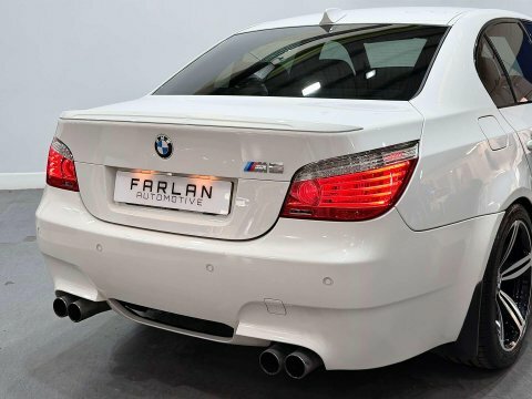 BMW M5 Saloon Blue #24