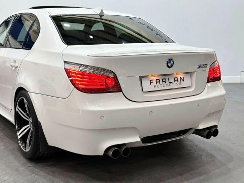 BMW M5 Saloon Blue #17