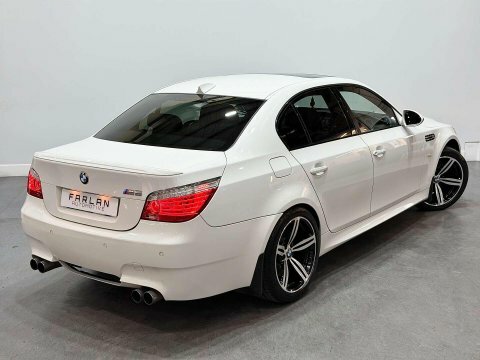 BMW M5 Saloon Blue #27