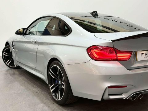 BMW M4 Competition White #22