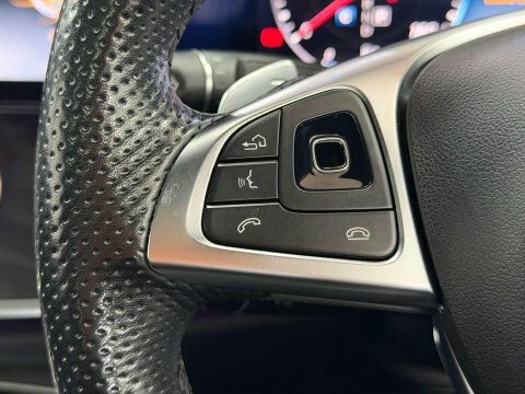 Mercedes-Benz E Class Amg Line Premium #32