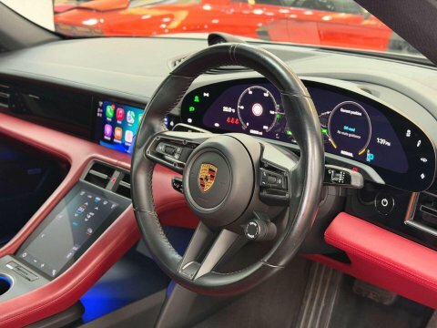 Porsche Taycan Performance Plus 93.4Kwh Grey #2