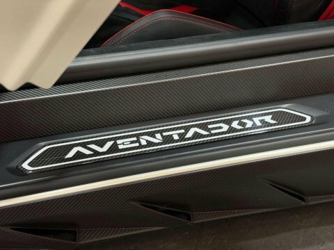 Lamborghini Aventador Convertible #29