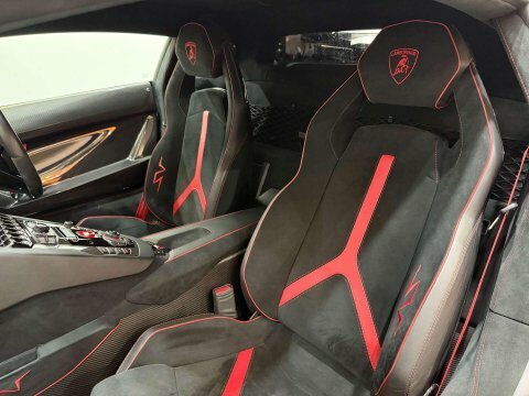 Lamborghini Aventador Convertible #33