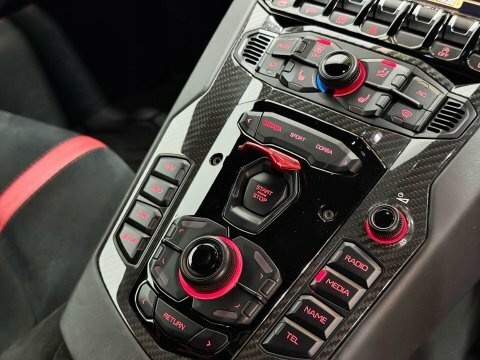 Lamborghini Aventador Convertible #37