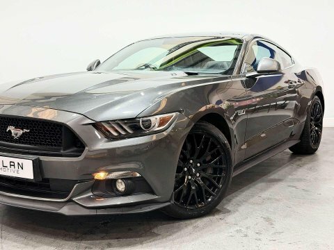 Ford Mustang Gt Auto #16