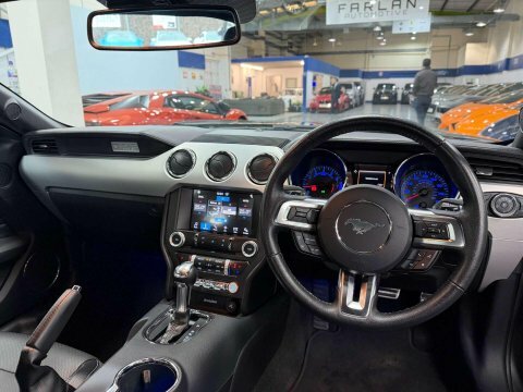 Ford Mustang Gt Auto #32