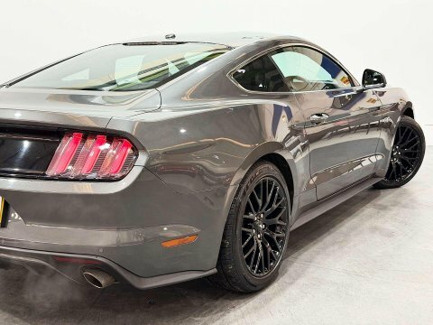 Ford Mustang Gt Auto #19