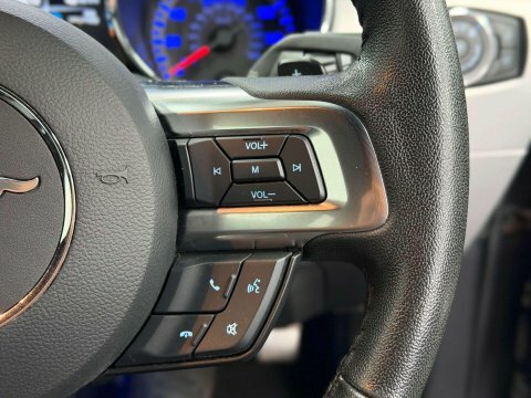 Ford Mustang Gt Auto #30