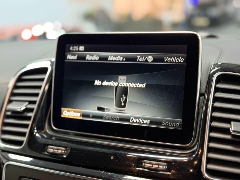 Mercedes-Benz GLE Class Automatic White #42