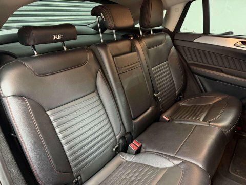 Mercedes-Benz GLE Class Automatic White #35