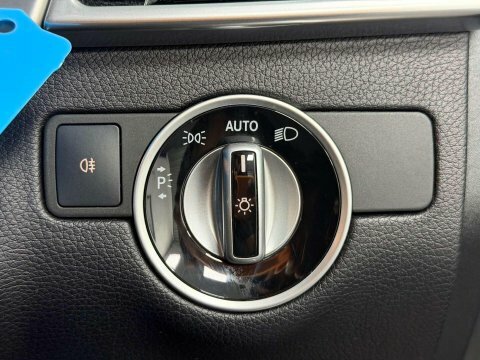 Mercedes-Benz GLE Class Automatic White #46