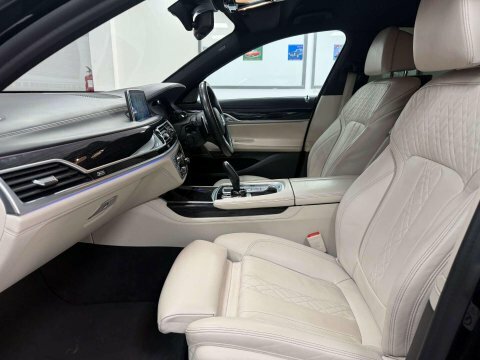BMW 7 Series Saloon Black #39