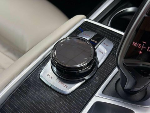 BMW 7 Series Saloon Black #75