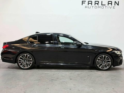 BMW 7 Series Saloon Black #18