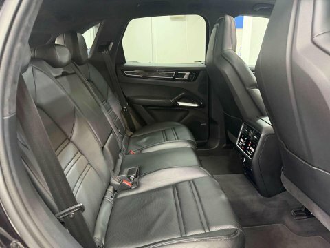 Porsche Cayenne 3.0 L V6 Platinum Edition E-hybrid A 4Wd #40