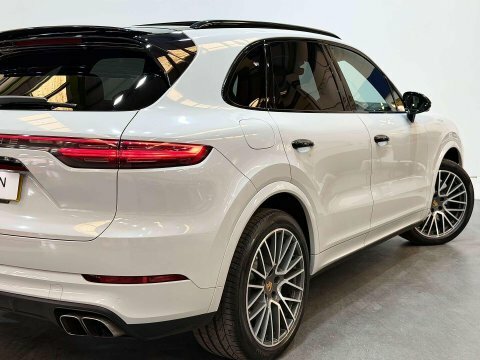 Porsche Cayenne 3.0 L V6 Platinum Edition E-hybrid A 4Wd #25