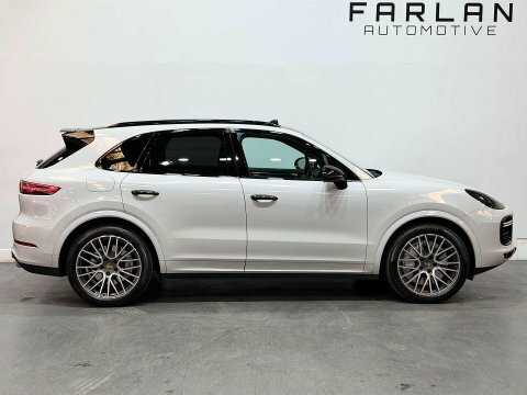 Porsche Cayenne 3.0 L V6 Platinum Edition E-hybrid A 4Wd #17
