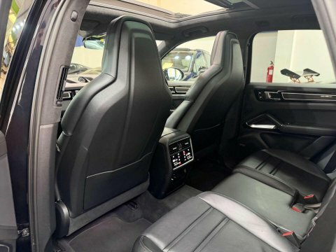 Porsche Cayenne 3.0 L V6 Platinum Edition E-hybrid A 4Wd #35
