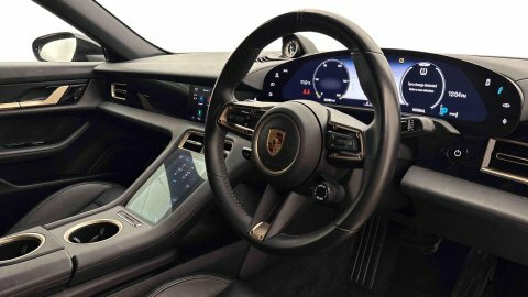 Porsche Taycan Performance Plus 93.4Kwh Black #2