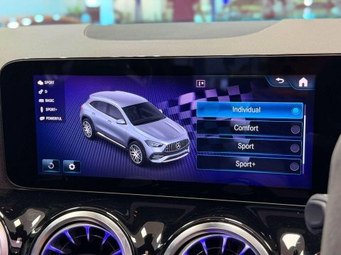 Mercedes-Benz GLA Class Gla 200D Amg Line #48