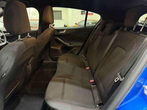 Ford Focus 1.6 125 Zetec Silver #36