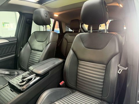 Mercedes-Benz GLE Class Black #28