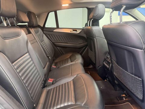 Mercedes-Benz GLE Class Black #40