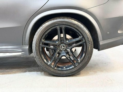 Mercedes-Benz GLE Class Black #33