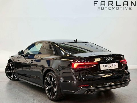Audi A5 2.0 Tdi S Black #4