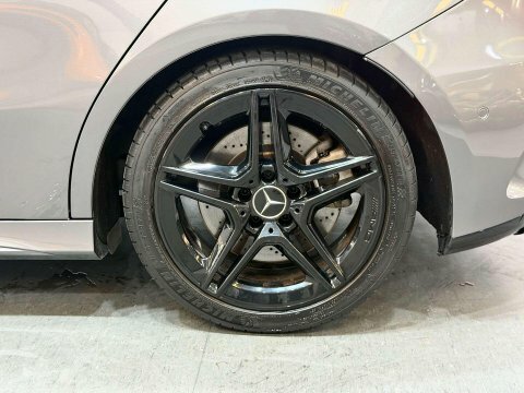 Mercedes-Benz A Class A35 Amg Premium Plus 4Matic White #25