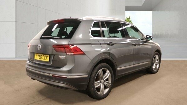 Volkswagen Tiguan 2L Sel LY66CCK Grey #4