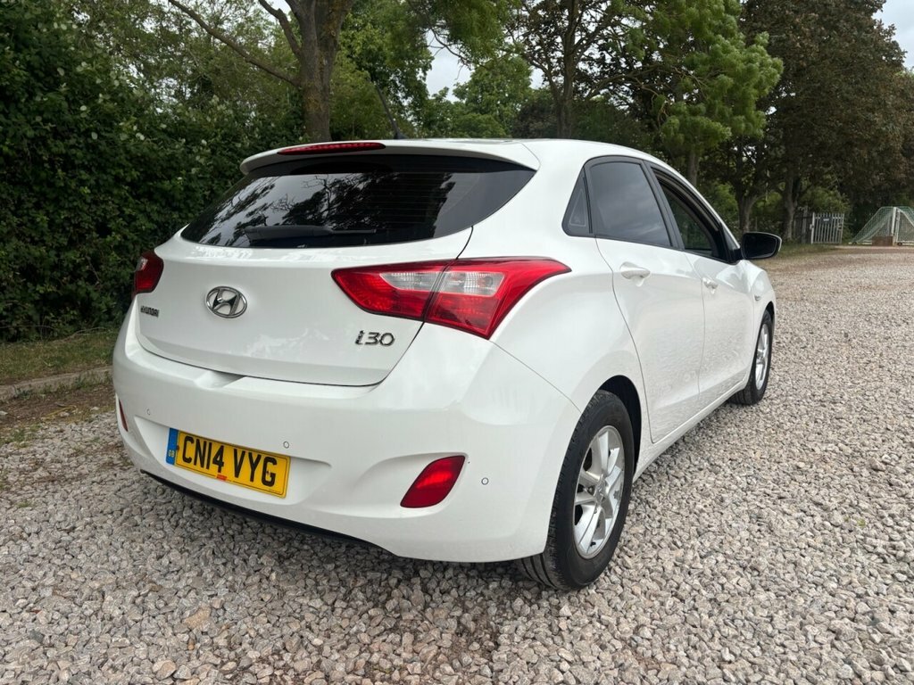 Hyundai I30 Hatchback CN14VYG White #5