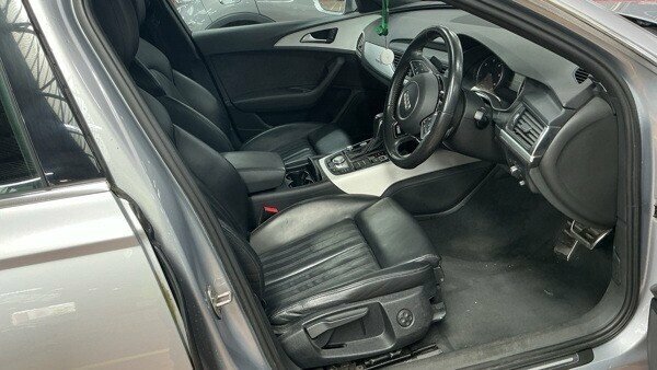 Audi A6 Avant 3L Se Blue #9