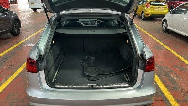 Audi A6 Avant 3L Se Blue #8