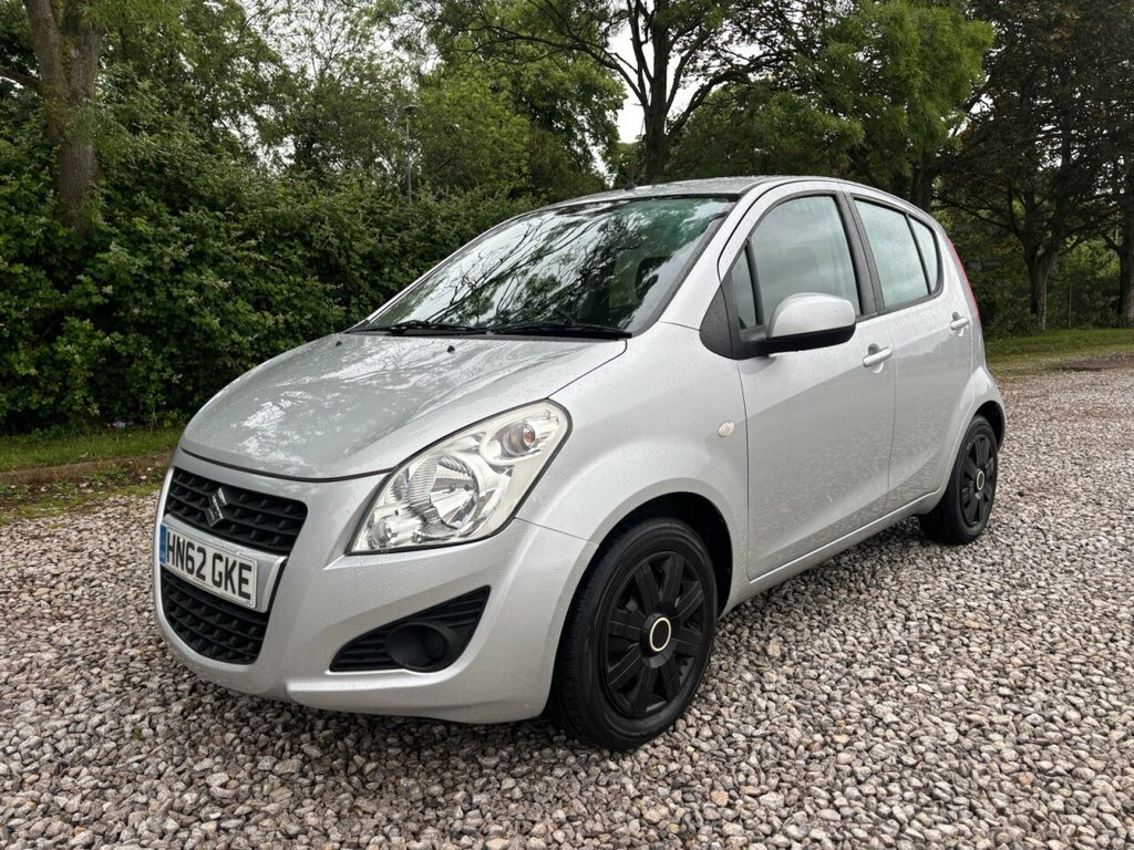 Suzuki Splash 2012 62 1.0 White #10