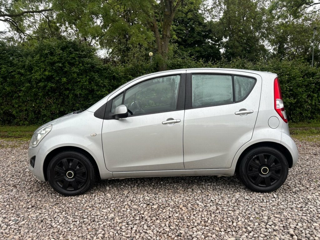 Suzuki Splash 2012 62 1.0 White #8