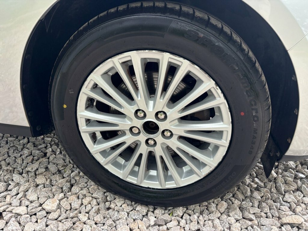 Ford S-Max Titanium Black #18
